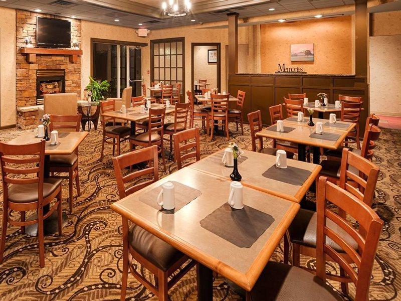 Baymont Inn & Suites Marietta Bagian luar foto