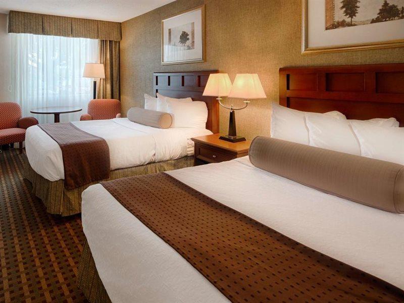 Baymont Inn & Suites Marietta Bagian luar foto