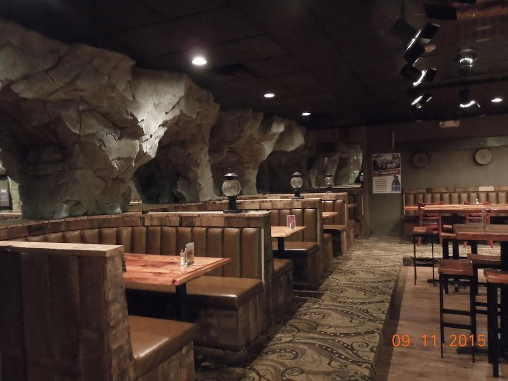 Baymont Inn & Suites Marietta Bagian luar foto