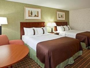 Baymont Inn & Suites Marietta Ruang foto