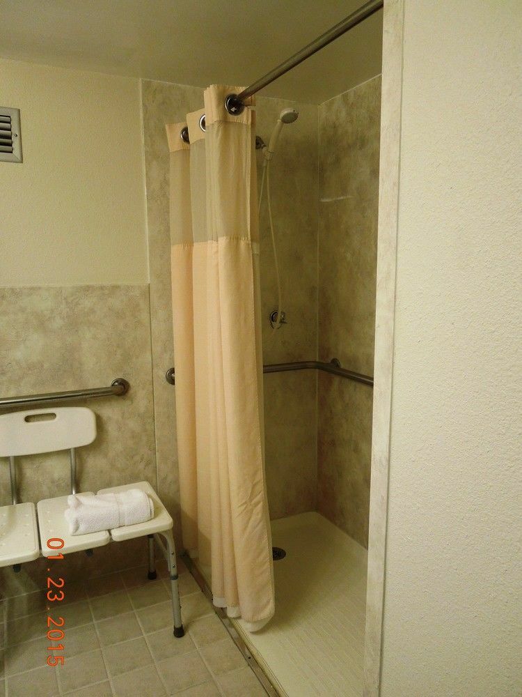 Baymont Inn & Suites Marietta Bagian luar foto