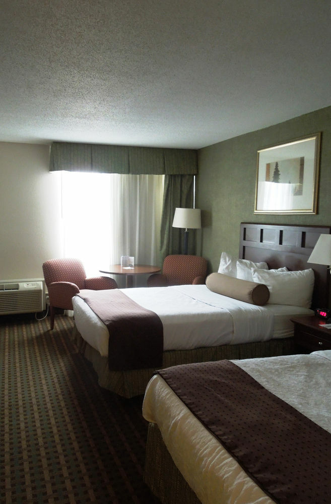 Baymont Inn & Suites Marietta Bagian luar foto
